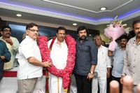 Chiranjeevi presents Allu Ramalingaiah Award to Dasari